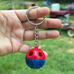 TUPPERWARE KEYCHAIN